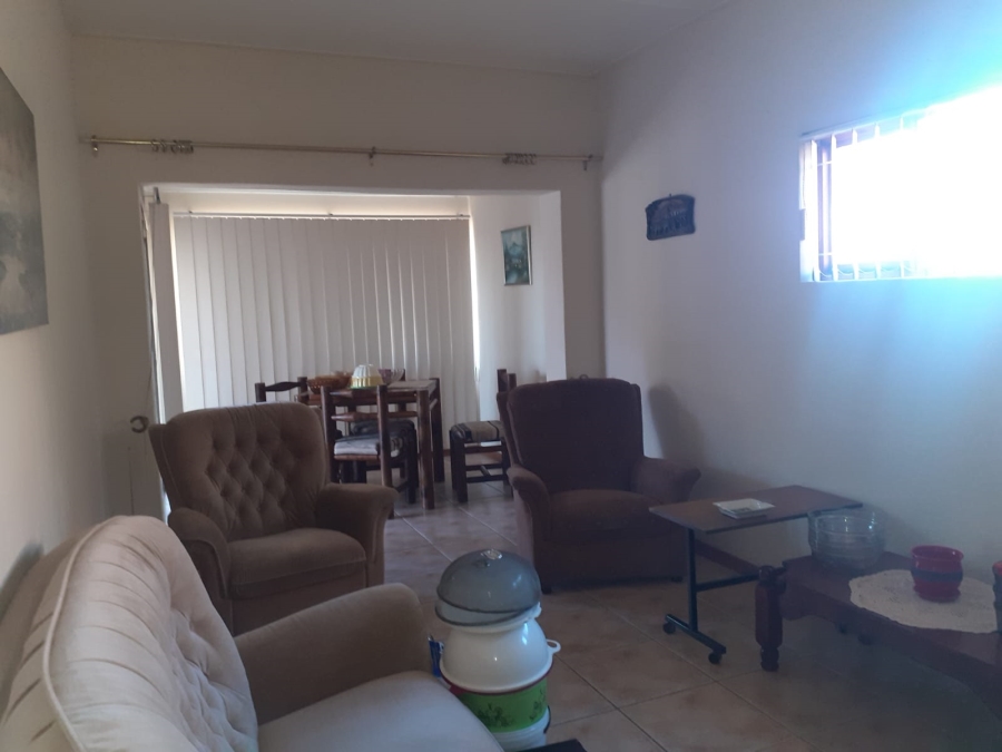 To Let 3 Bedroom Property for Rent in Wavecrest Eastern Cape